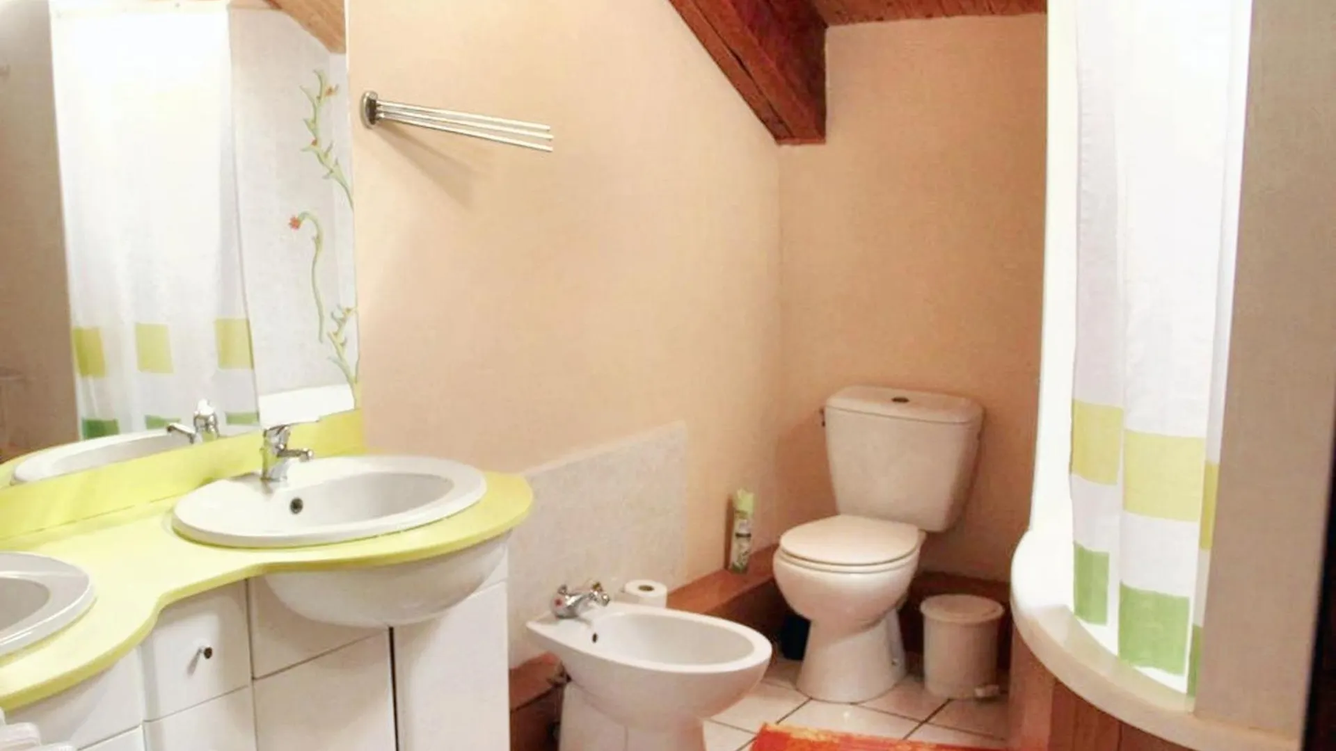 펜션 Charmante Maison A Sarrazac Avec Piscine Privee Cressensac-Sarrazac
